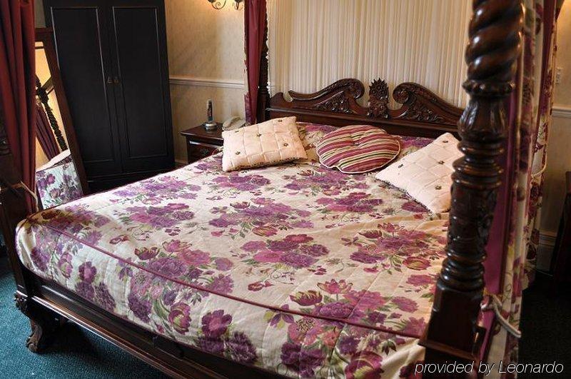 Durker Roods Hotel Гаддерсфілд Номер фото